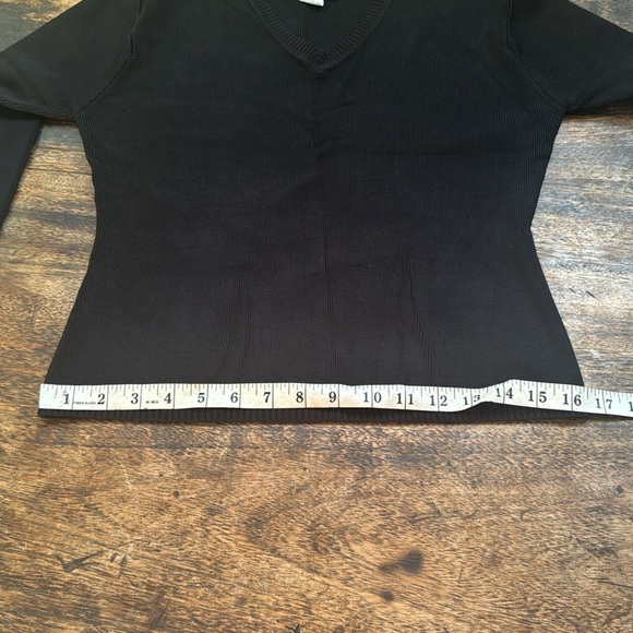 Sisters Black V-Neck Women Sweater size large - Picture 6 of 8